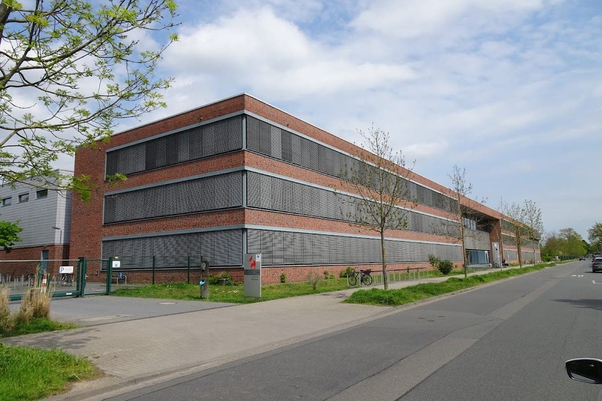 Tierärztliche Hochschule Hannover (TiHo, 24/7, 130 km)