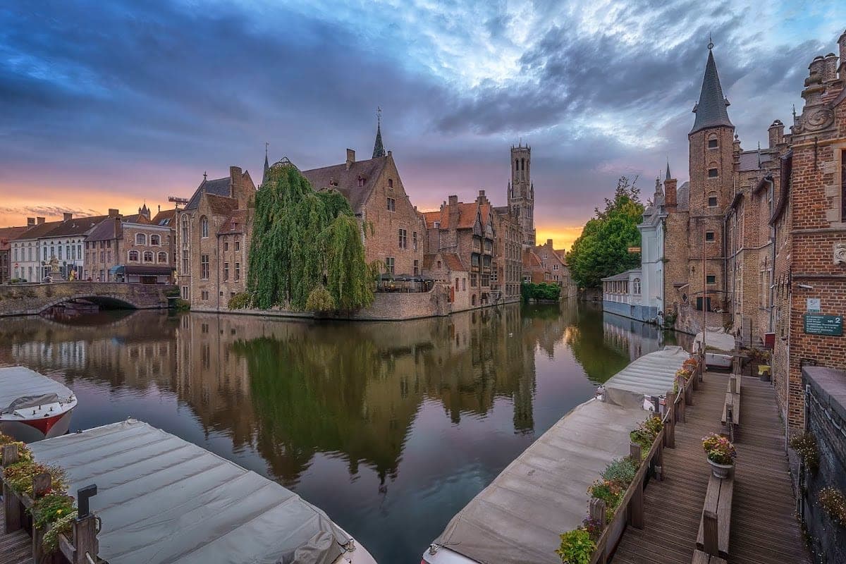 Rozenhoedkaai Canal View