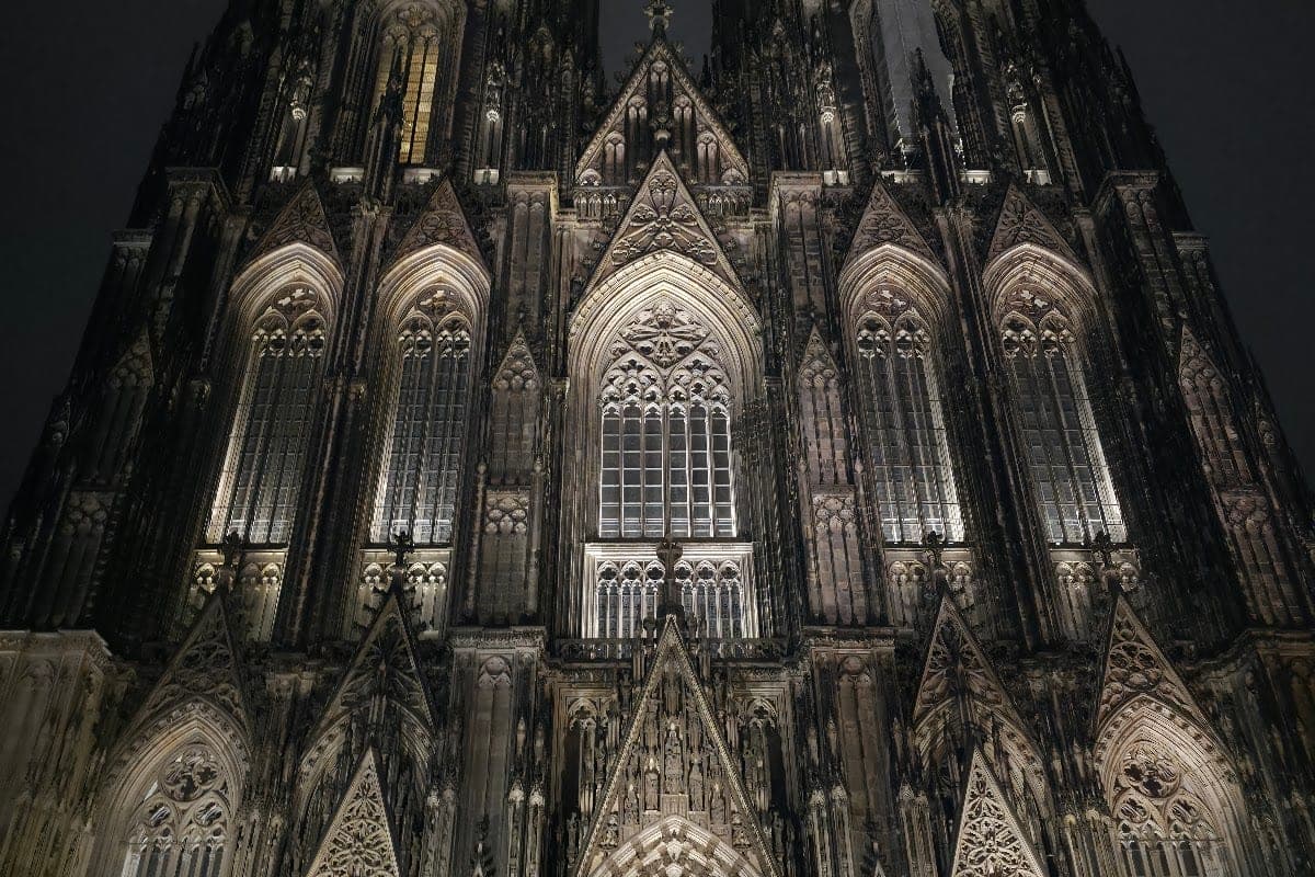 Cologne Cathedral Exterior & Surroundings