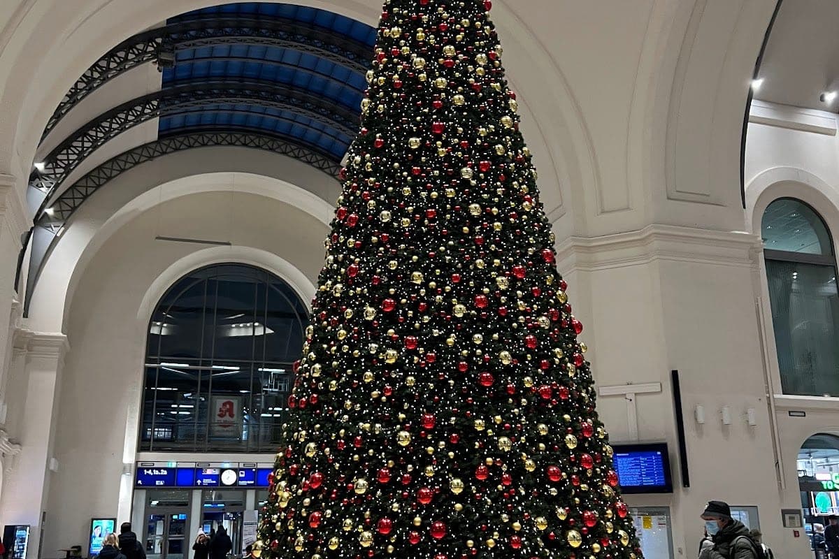 Deutsche Bahn (Dresden Hauptbahnhof)
