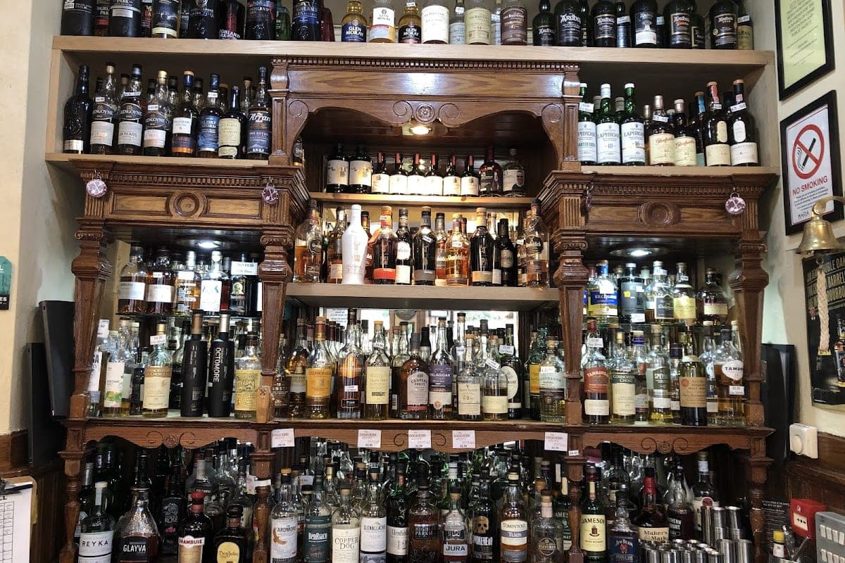 The Athletic Arms (The Diggers)