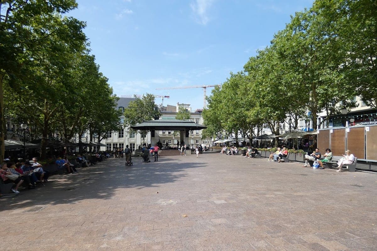 Place d'Armes & Grand Ducal Palace exterior