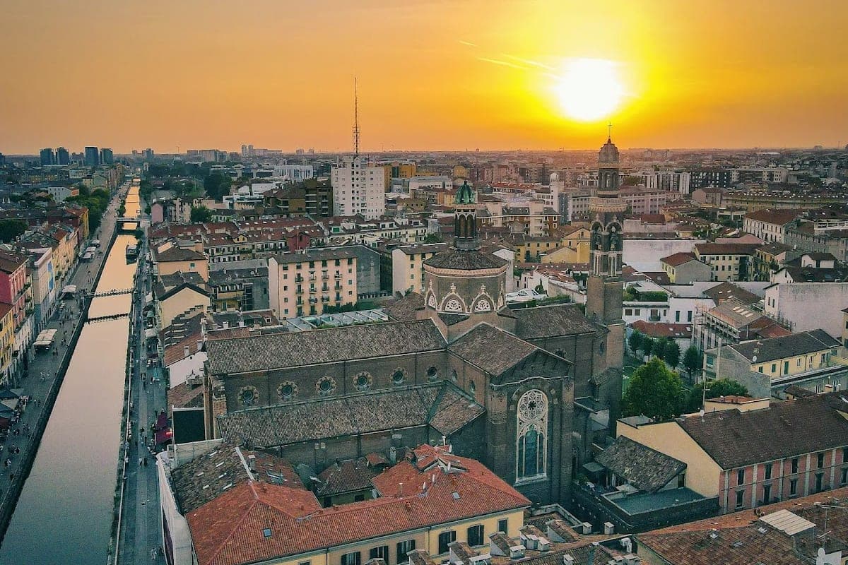Navigli Canal District