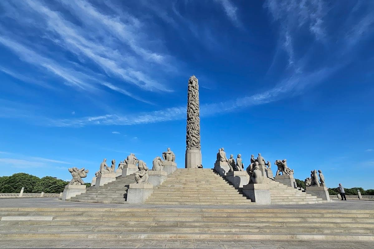 Frogner Park (Vigeland Sculpture Park)
