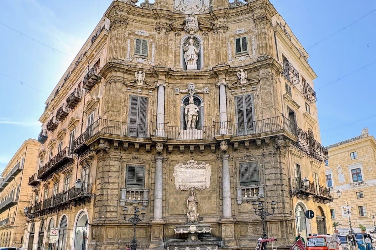 Quattro Canti & Piazza Pretoria