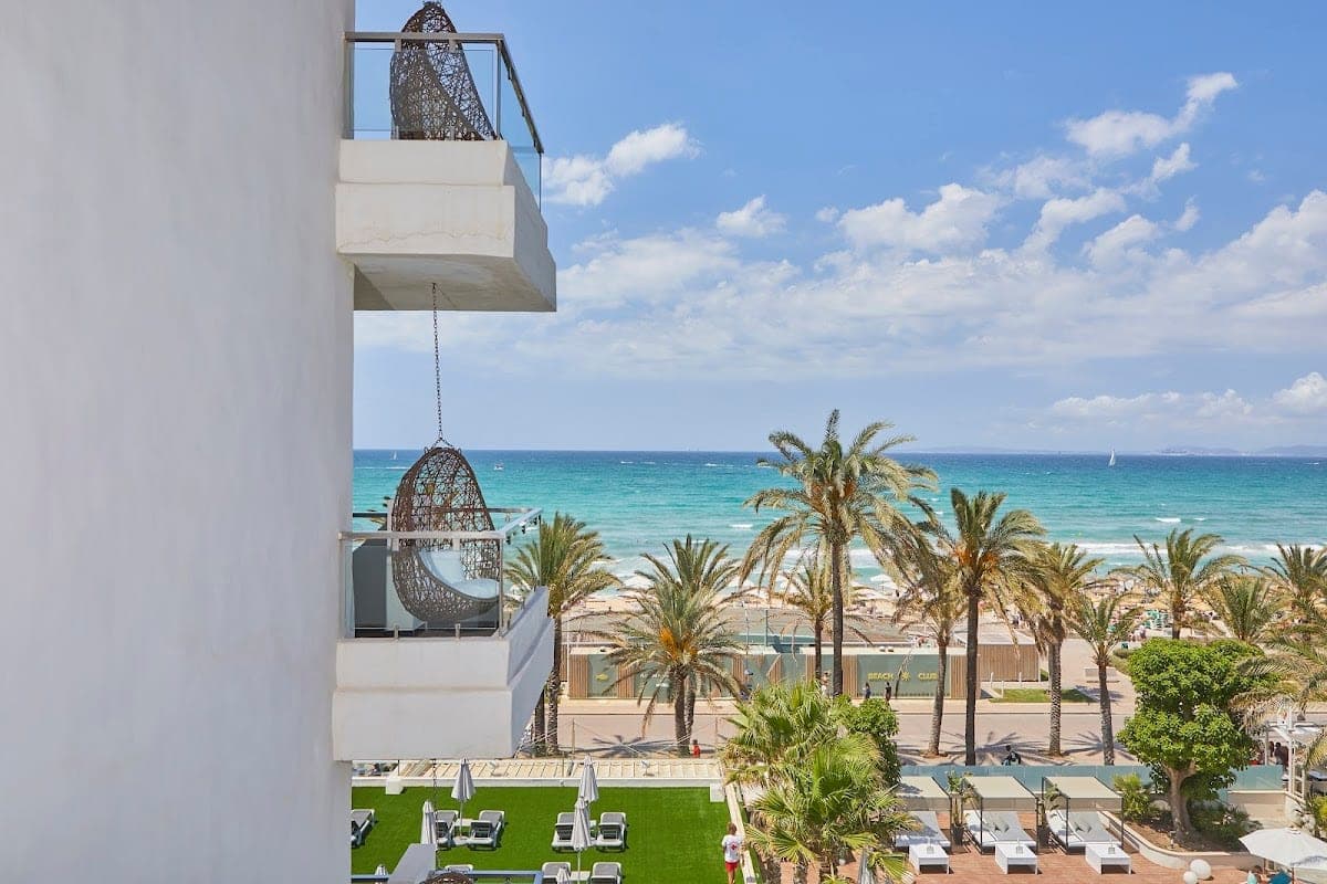 Playa de Palma (off-season only)