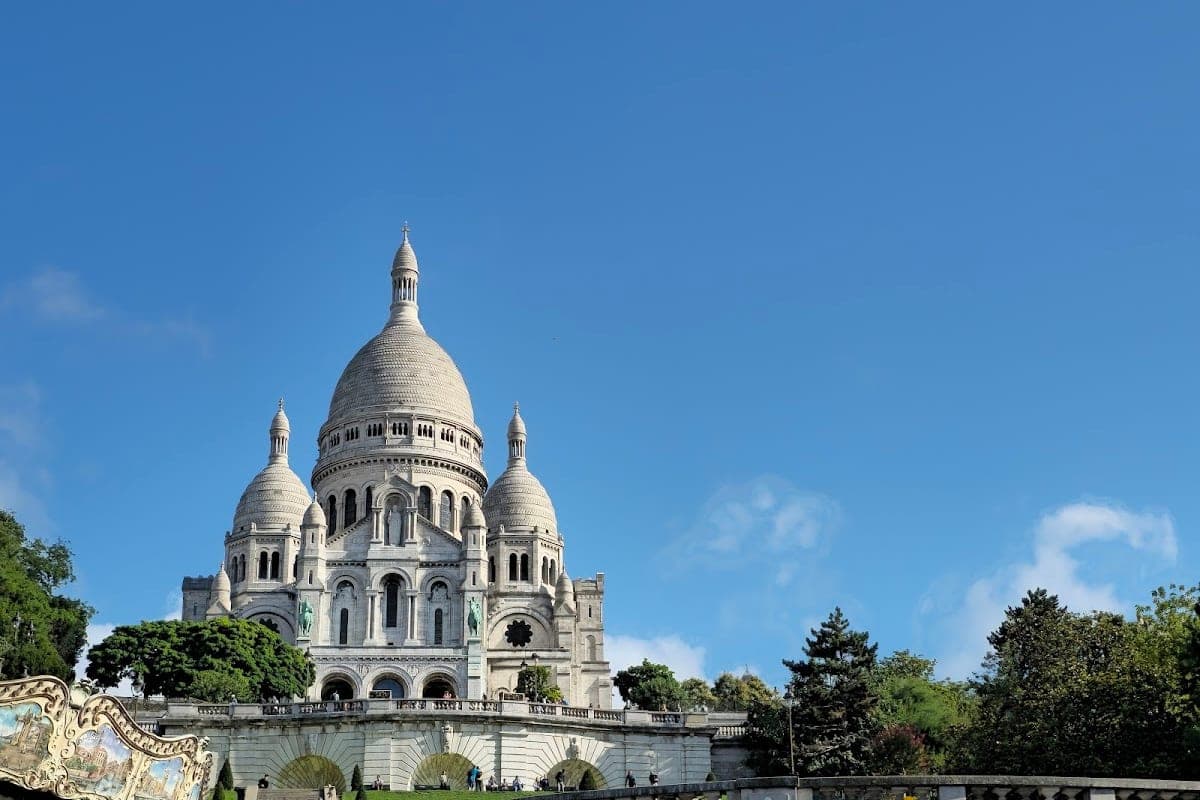 Montmartre and Sacré-Cœur — Exterior and Village Streets