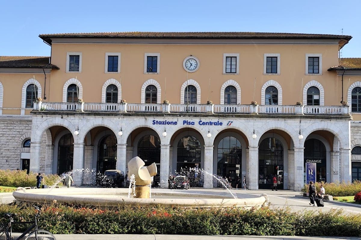 CTT Nord buses & Pisa Centrale trains