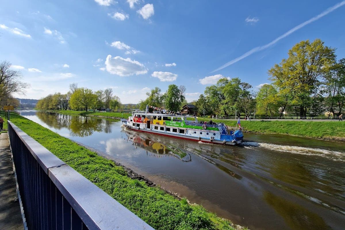 Císařský ostrov (Emperor's Island)