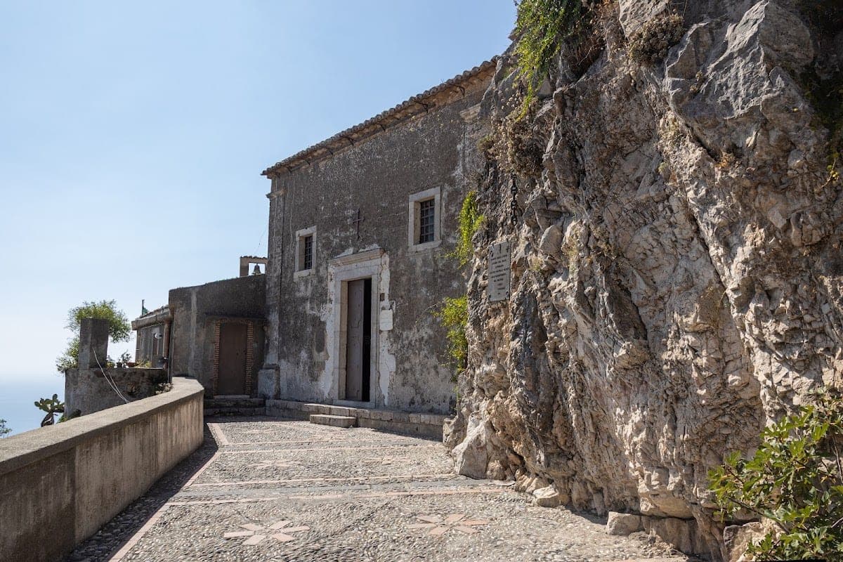 Madonna della Rocca ermitage hike