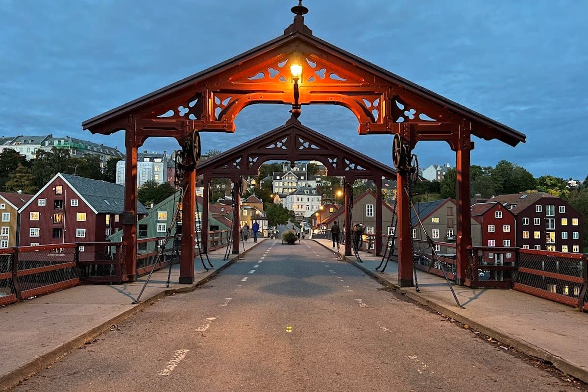 Gamle Bybro (Old Town Bridge)