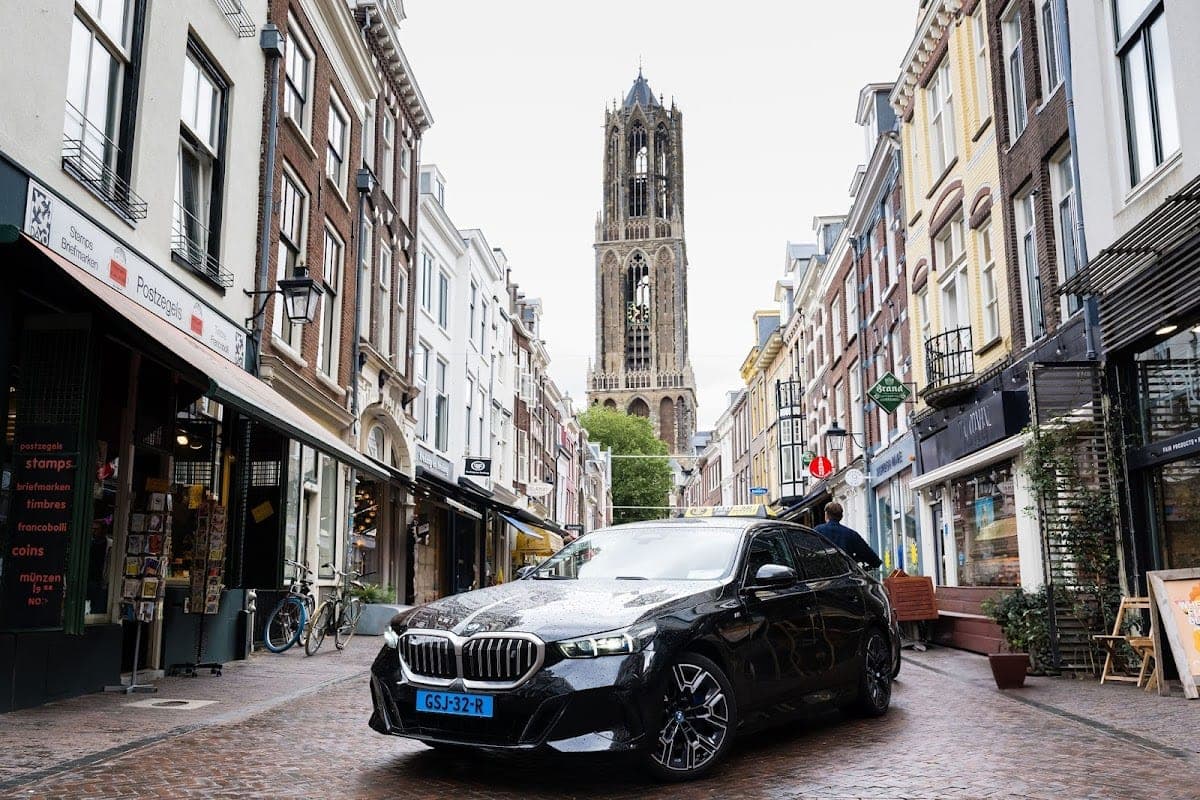 Taxis (Bolt, RMC, Utrecht Taxi Centrale)