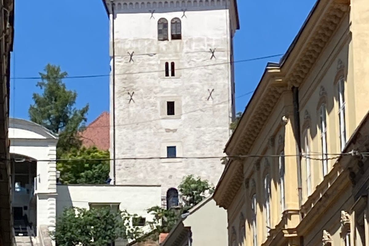 Zagreb Funicular & Lotrščak Tower