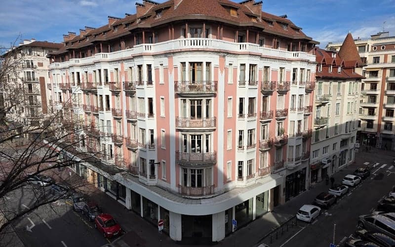 Hôtel Carlton Annecy: Cat-friendly hotel in Annecy