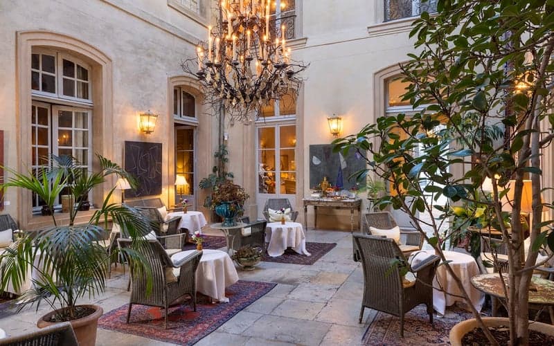 La Mirande: Cat-friendly hotel in Avignon