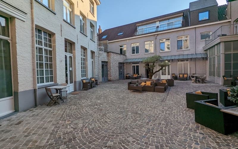 4 Bedroom Awesome Home In Brugge