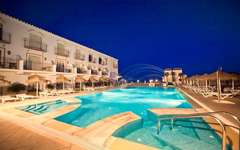 SANTA CRUZ SUITE Jardín con vistas Mijas Costa: Beach Access hotel in Malaga