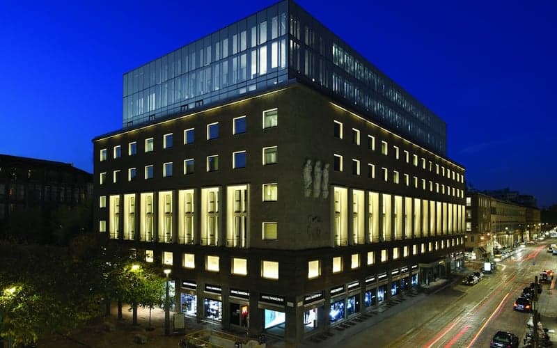 Armani Hotel Milano: Luxury hotel in Milan