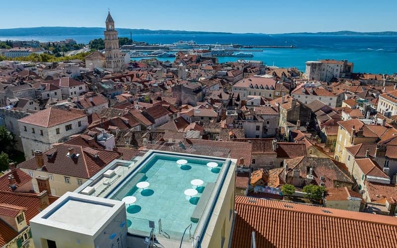 Cornaro Hotel: Beach Access hotel in Split
