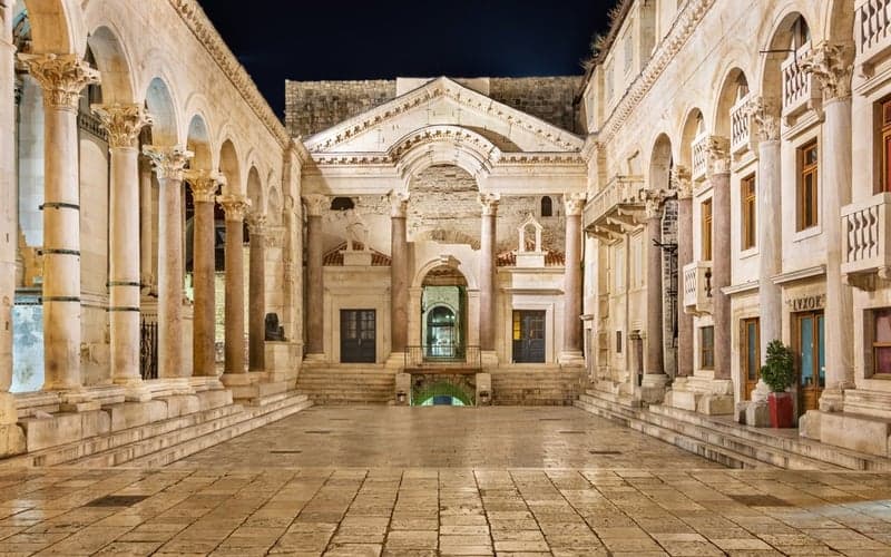 Diocletian Palace Hotel: Beach Access hotel in Split