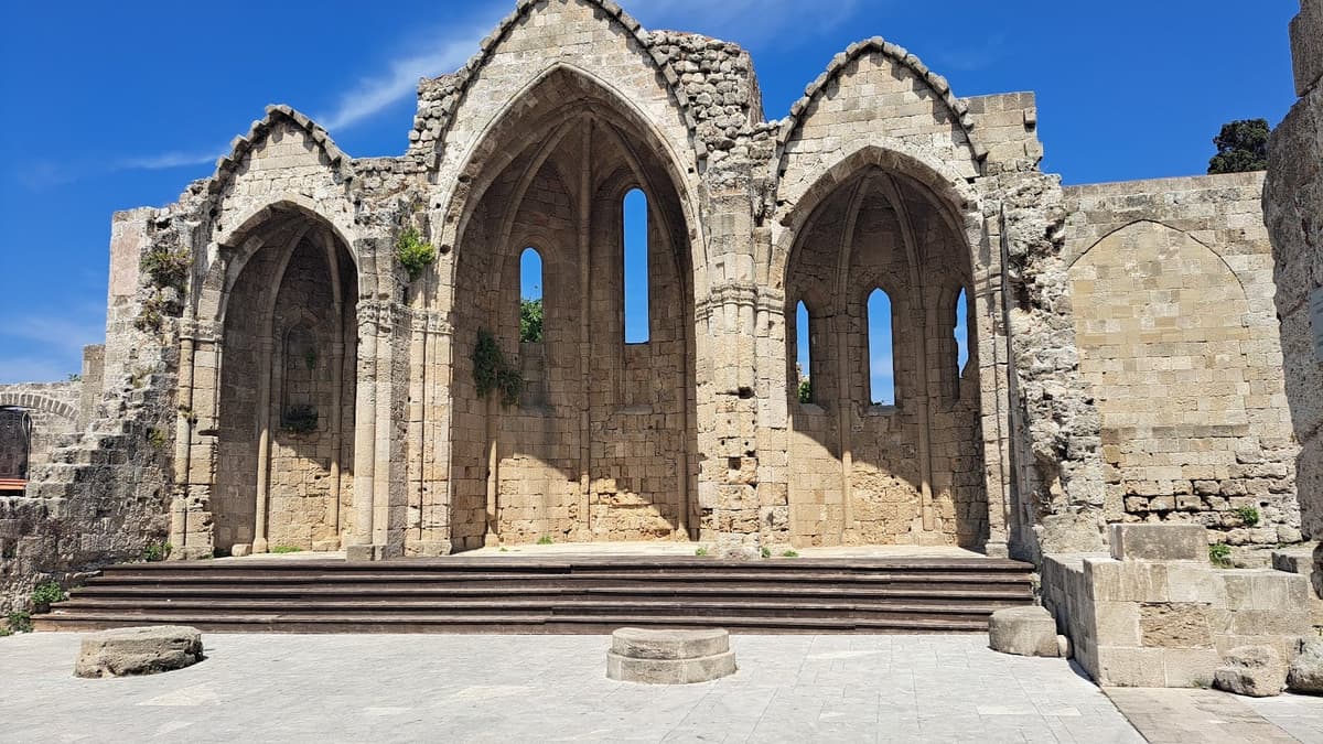 Pet-friendly hotels on Rhodes, dog-friendly travel Grécia