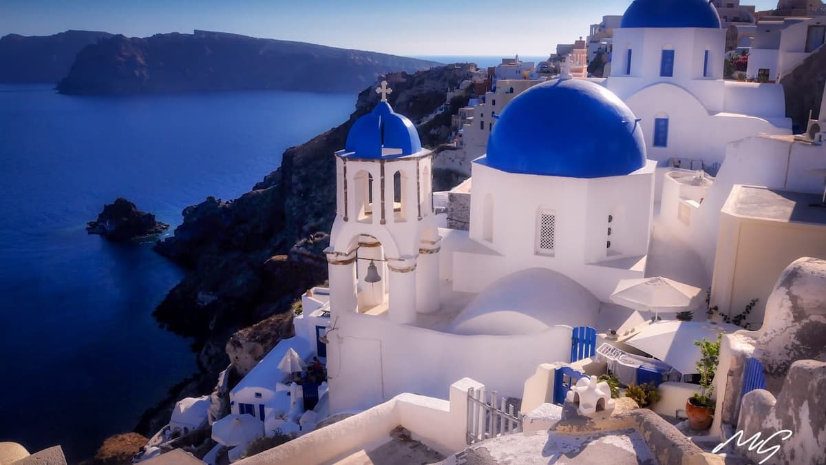 Pet-friendly hotels on Santorini, dog-friendly travel Grécia