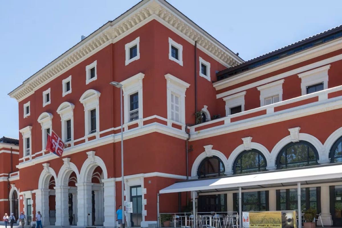 Milan Malpensa (MXP) & Lugano Station