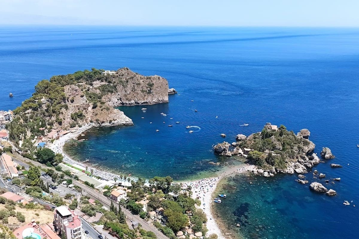 Spiaggia di Mazzaro and Isola Bella