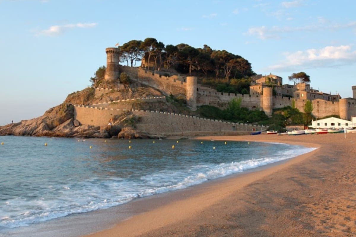 Far de Tossa (Cap de Tossa lighthouse)