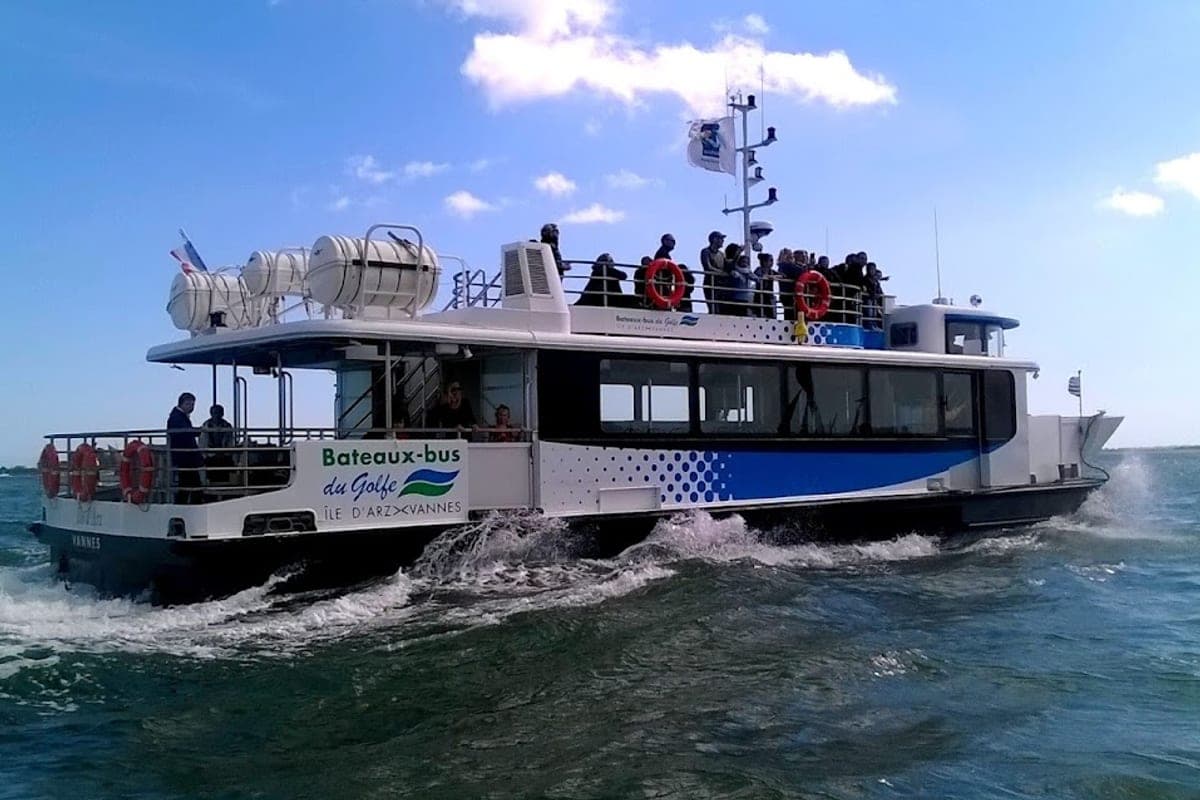 Bateaux Bus du Golfe to Île d'Arz and Île aux Moines