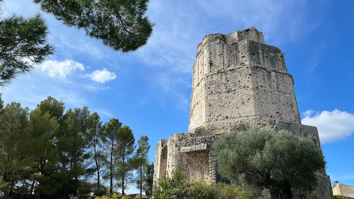 Nîmes