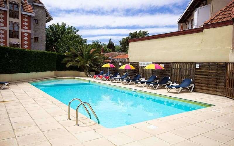 Hotel Le Dauphin: Se admiten gatos hotel in Arcachon