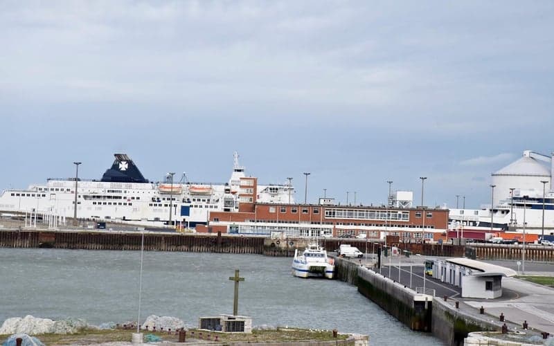Holiday Inn Calais-Centre by IHG: Cat-friendly hotel in Calais