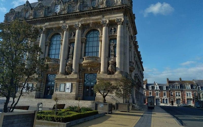 Les Secrets des Loges: Cat-friendly hotel in Calais