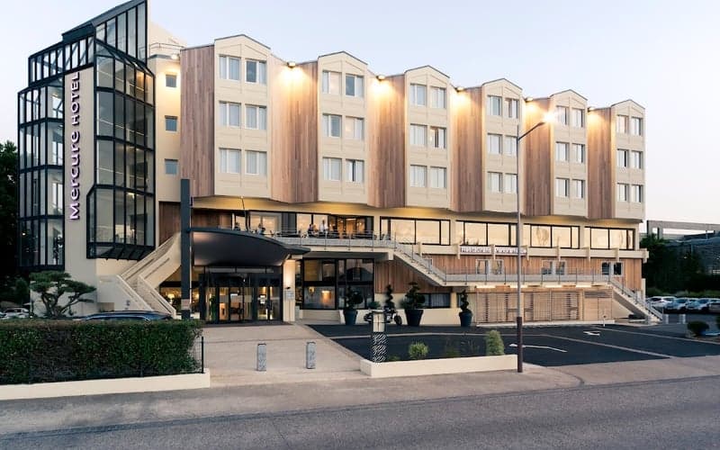 Mercure La Rochelle Vieux Port Sud: Acceso a la playa hotel in La Rochelle